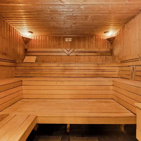 Opera With Gym & Appartamento Budapest