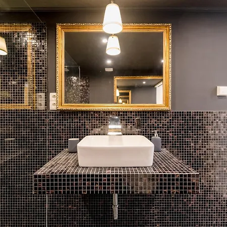 Opera With Gym & Appartamento Budapest