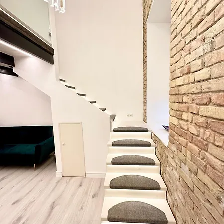 Opera With Gym & * Budapest