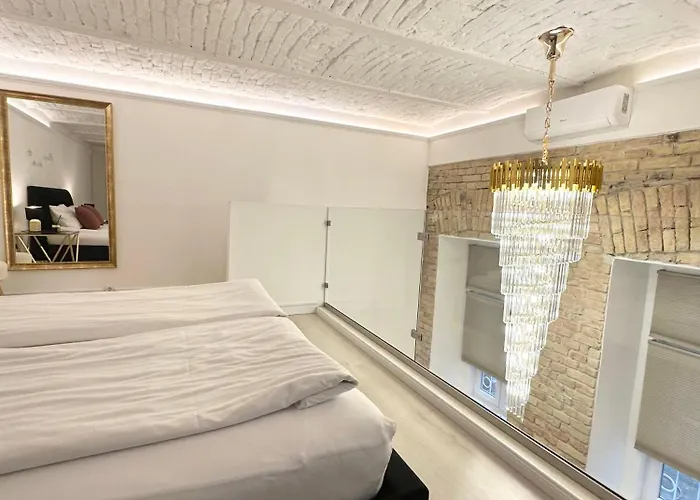 Opera With Gym & شقة