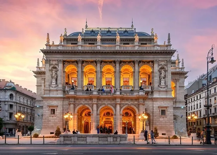 Opera With Gym & Apartment Budapest